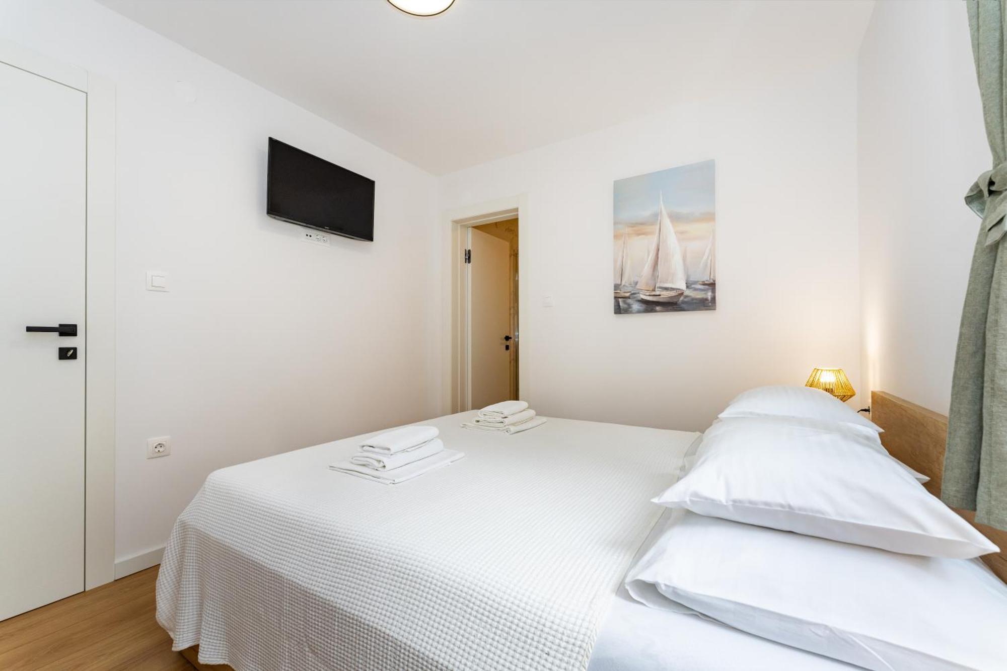 Villa Almaris Mandre Ngoại thất bức ảnh